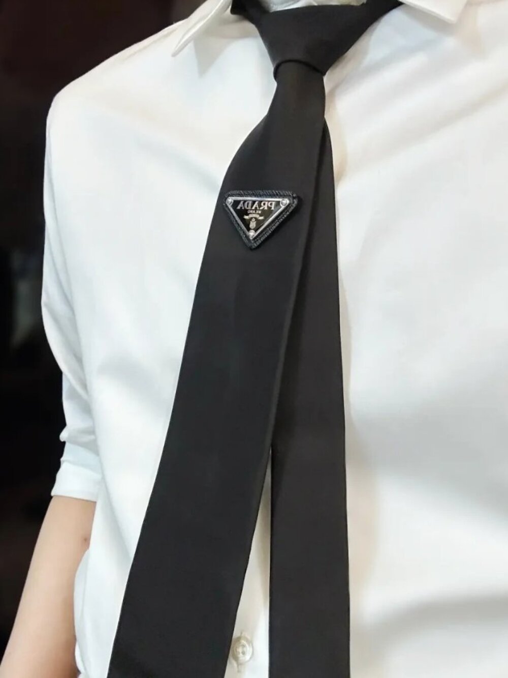 💎Prada  Black Tie | Self-Tie (brand new with gift box)💐unisex - Picture 5 of 7